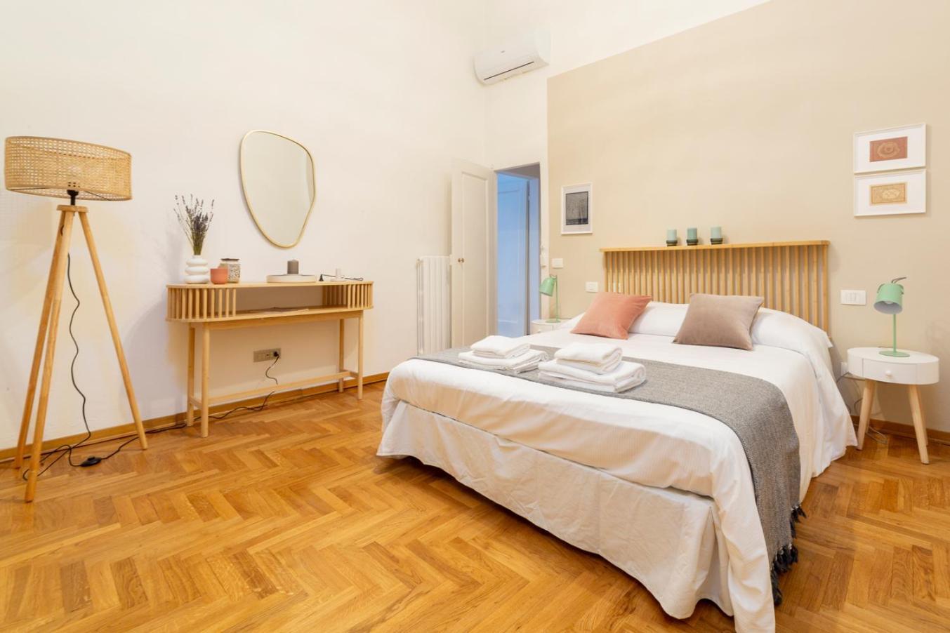 La Casa Del Murales Per 6 Persone Vicino Al Mercato Apartamento *